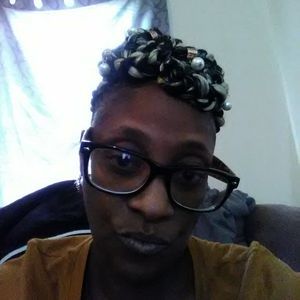 Meet your Posher, Angela